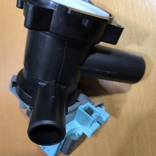 BOMBA DESAGUE LAVADORA BOSCH, BALAY, ASPIRACION 30MM, SALIDA 24MM, TUBO PRESOSTATO 8,5MM, 3 TORNILLOS, 3 TUBOS, 481236018477 - Imagen 2