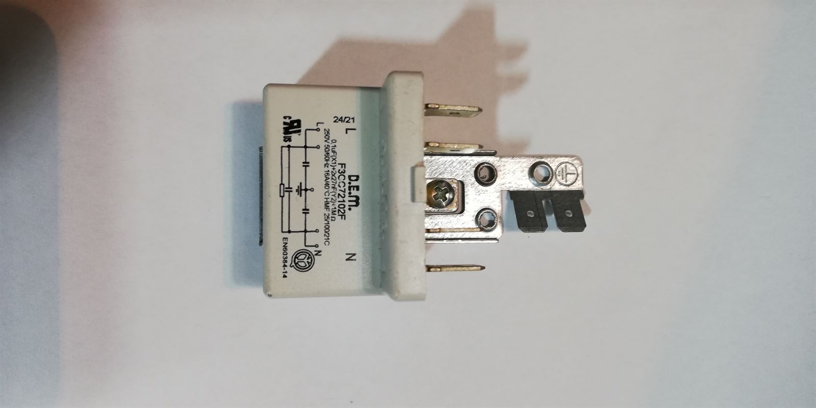 CONDENSADOR LAVADORA antiparasitario, Fagor,Edesa, alternativo, 0,1nF, 2X27nF, 250V, 16A, 37/37/16/70MM, 12FA0007 - Imagen 1