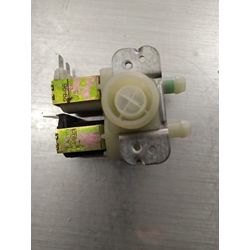 ELECTROVALVULA 2 VIAS LAVADORA NEWPOOL 90º 220 V ENTRADA 3/4 SALIDA 12 MM 1530000012 - Imagen 2