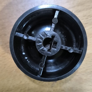 MANDO COCINA TROIA, EJE SEMICIRCULAR 6MM, DIAMETRO 42MM, COLOR MARRON, 911030 - Imagen 2