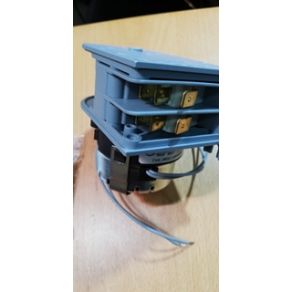 PROGRAMADOR FABRICADOR CUBITOS ITV, 2 MICROS, 30 MINUTOS, 220V, 518812 - Imagen 2