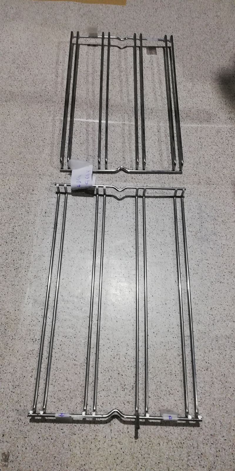 REJILLA HORNO ZANUSSI, PARRILLA REJILLA LATERAL IZQUIERDA+DERECHA, SOPORTE BANDEJA, 2 UNIDADES, RECAMBIO ORIGINAL, 949711471,320/200MM, 50295696004 - Imagen 1